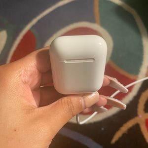 AirPod 2nd generation wireless charging case ONLY